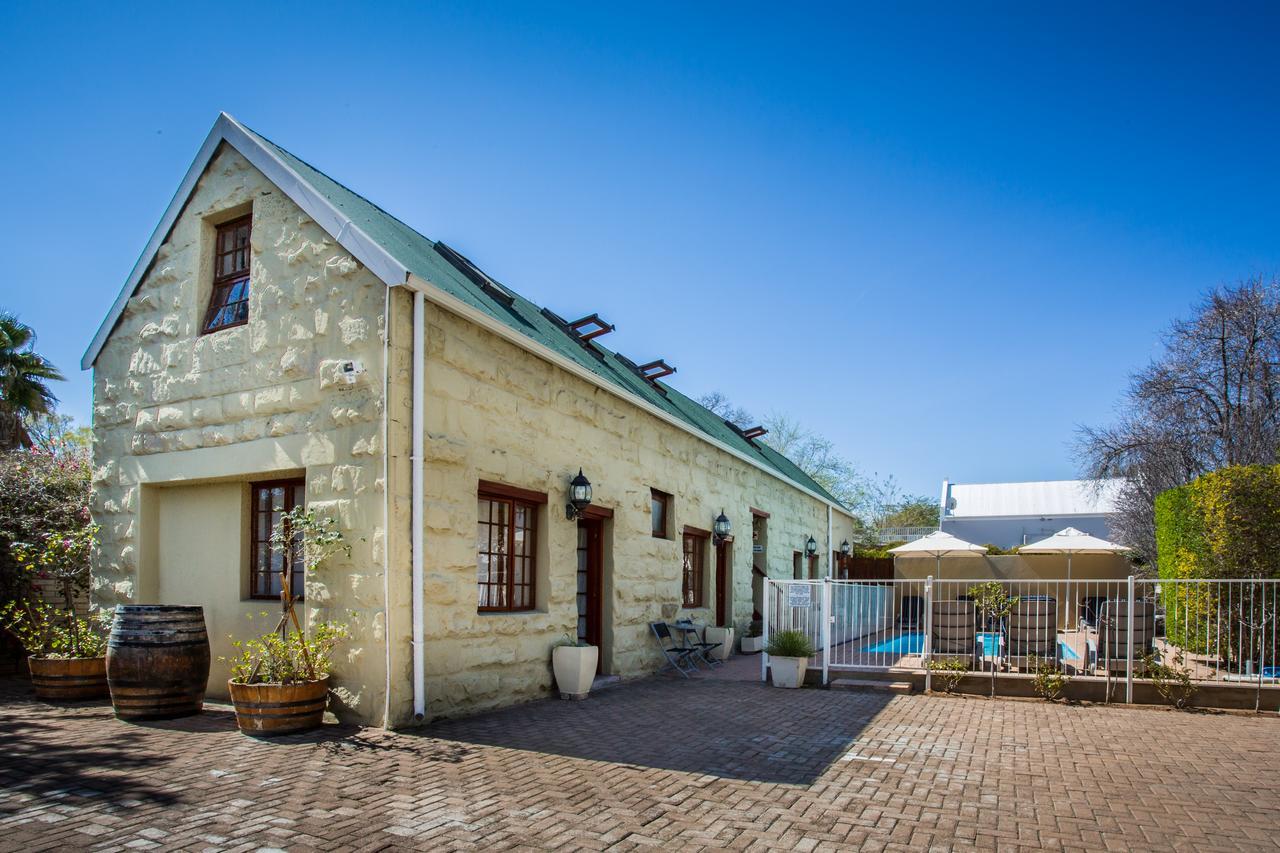 88 Baron Van Reede Guesthouse Oudtshoorn Exterior foto